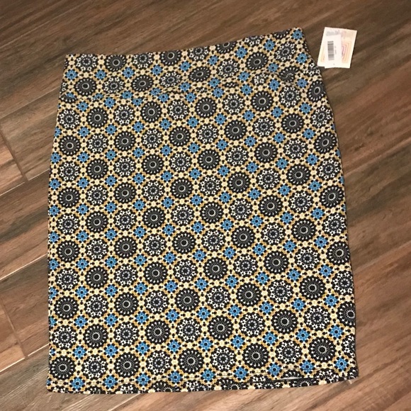 LuLaRoe Dresses & Skirts - ✏️ NWT LuLaRoe brand women’s “Cassie” skirt